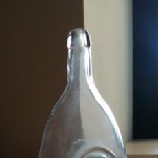 Botellas antiguas: ANTIGUA Y RARA BOTELLA CON DOBLE SALIDA. Lote 288393078