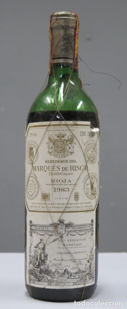 Botellas antiguas: BOTELLA. MARQUES DE RISCAL. 1983. RIOJA - Foto 1