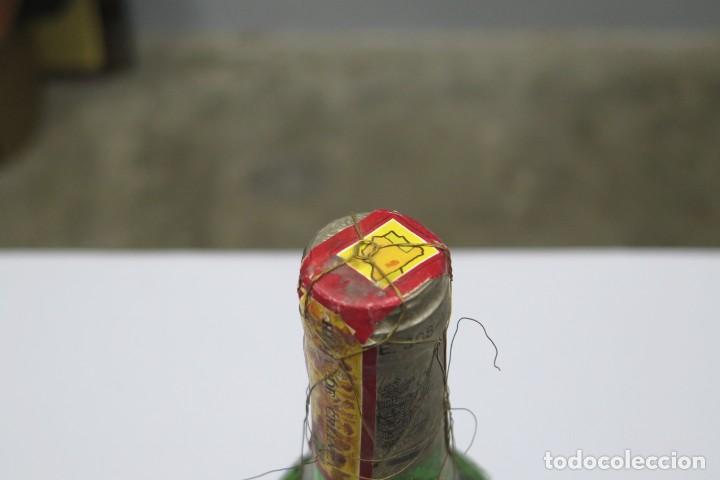 Botellas antiguas: BOTELLA. MARQUES DE RISCAL. 1983. RIOJA - Foto 2