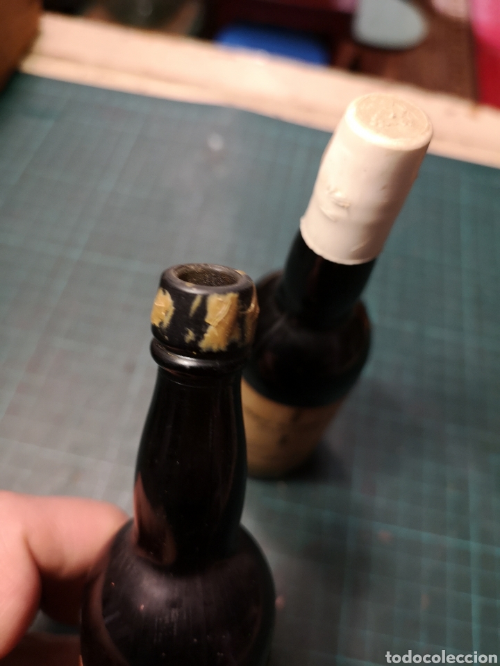 Botellas antiguas: Dos Botellines vac&iacute;os - Foto 2