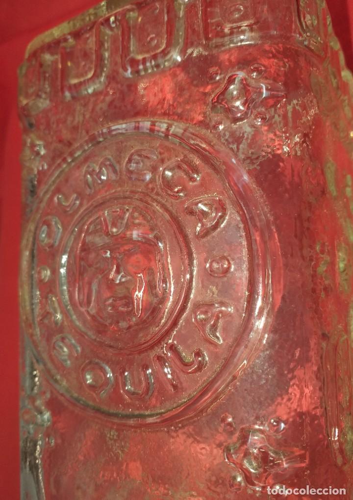 Botellas antiguas: BOTELLA DE CRISTAL TEQUILA OLMECA - Foto 11