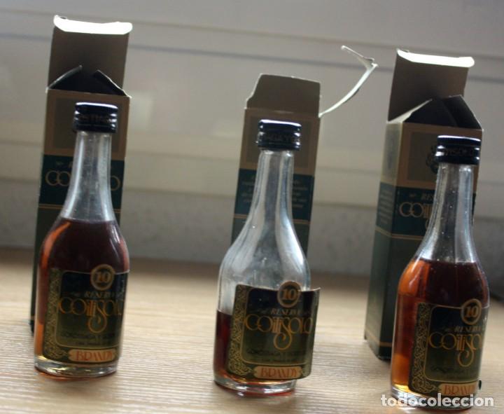Botellas antiguas: TRES BOTELLINES BRANDY RESERVA GOITISOLO - Foto 1