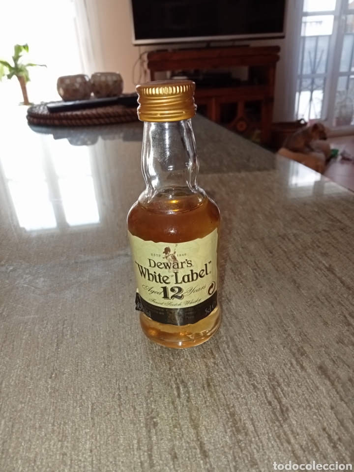 Alte Flaschen: Botellita whisky White Label