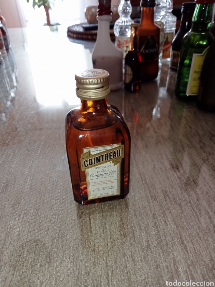Alte Flaschen: Botellita Cointreau
