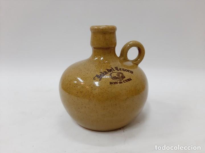 Botellas antiguas: Botella de gres vac&iacute;a, Treasure Island - Ron de Cuba - Foto 7