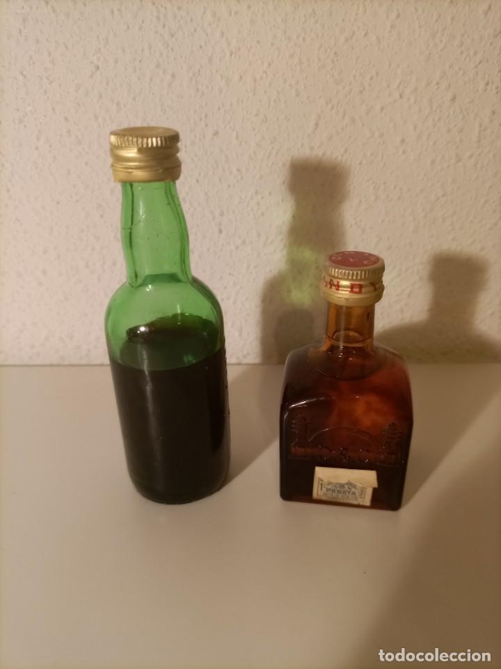 Botellas antiguas: 2 botellitas antiguas - Foto 2