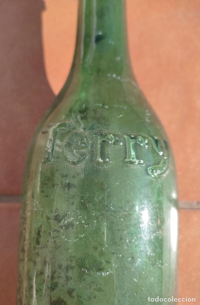 Botellas antiguas: BOTELLA ANTIGUA CO&Ntilde;AC TERRY RELIEVE - Foto 2