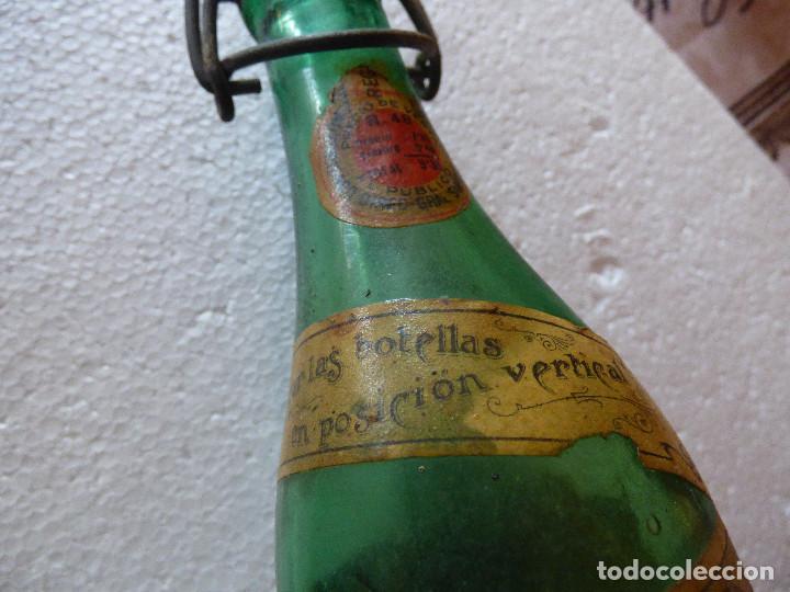 Botellas antiguas: Agua oxigenada,Foret. - Foto 3