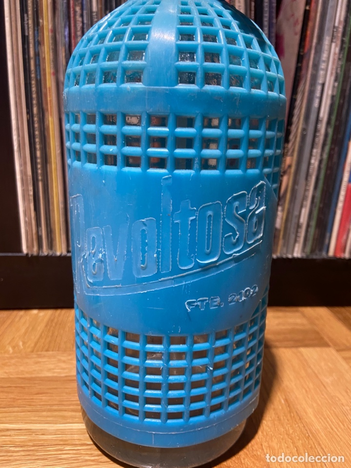 Botellas antiguas: Sifon azul La revoltosa - Foto 2