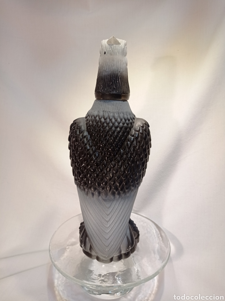Botellas antiguas: ORIGINAL BOTELLA VAC&Iacute;A CON FORMA DE &Aacute;GUILA - Foto 3