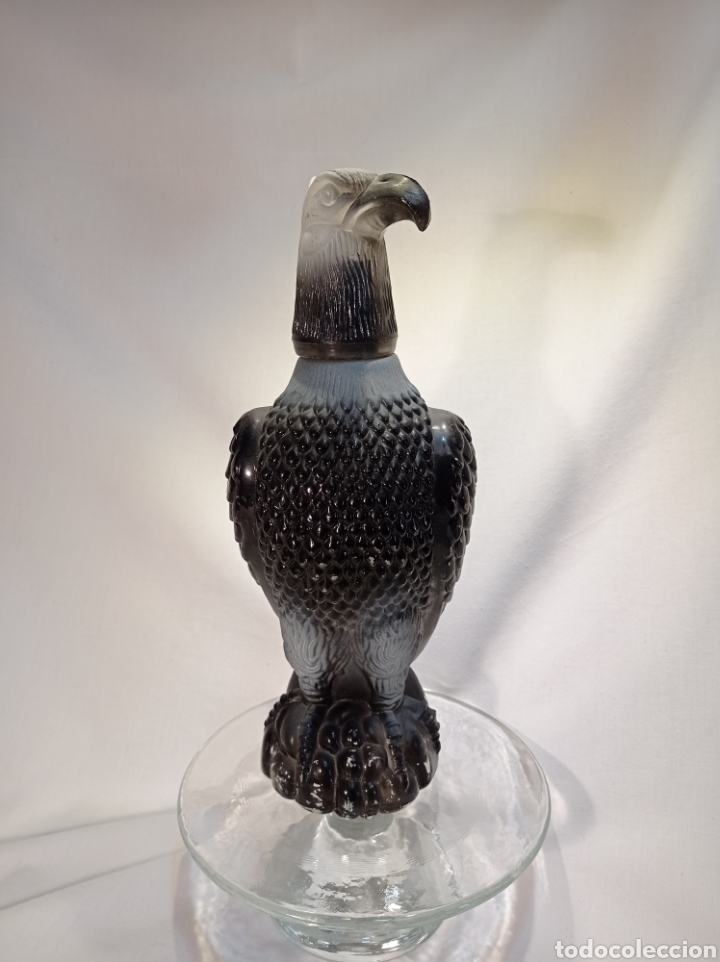 Botellas antiguas: ORIGINAL BOTELLA VAC&Iacute;A CON FORMA DE &Aacute;GUILA - Foto 1