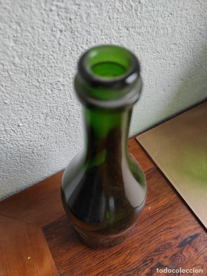 Botellas antiguas: Botella verde - Foto 2