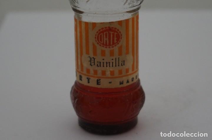 Botellas antiguas: BOTELLIN - VAINILLA ORTE - Foto 2