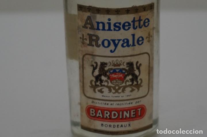 Botellas antiguas: BOTELLIN - ANISETTE ROYALE - BARDINET - Foto 2