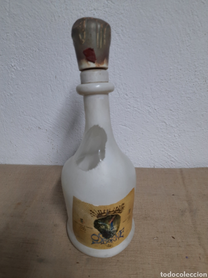 Botellas antiguas: Botella Brandy Osborne Daly - Foto 1