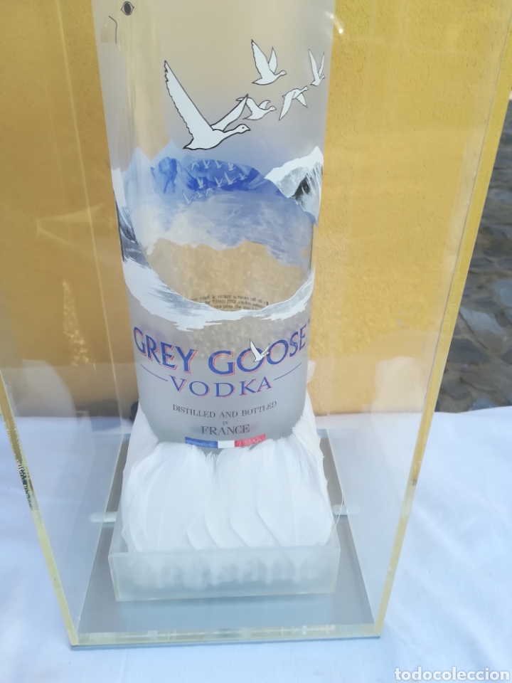 Botellas antiguas: Botella de Vodka Grey Goose con hurna - Foto 2