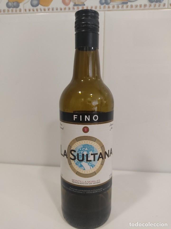 Botellas antiguas: Fino La Sultana. - Foto 1