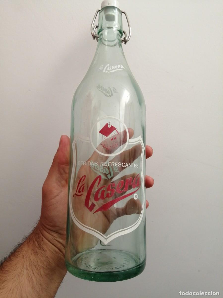 Botellas antiguas: Botella refresco gaseosa La casera 1 litro - Foto 3