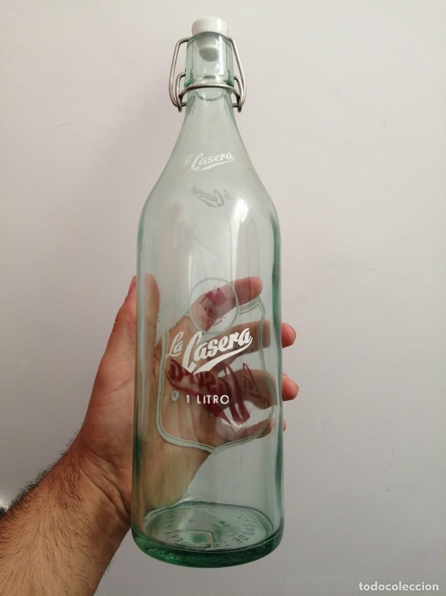 Botellas antiguas: Botella refresco gaseosa La casera 1 litro - Foto 4