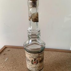 Botellas antiguas: BOTELLA ANTIGUA DE HORCHATA SUPERFINA DE ALMENDRAS VDA. ESPLUGAS, BARCELONA. Lote 366112921