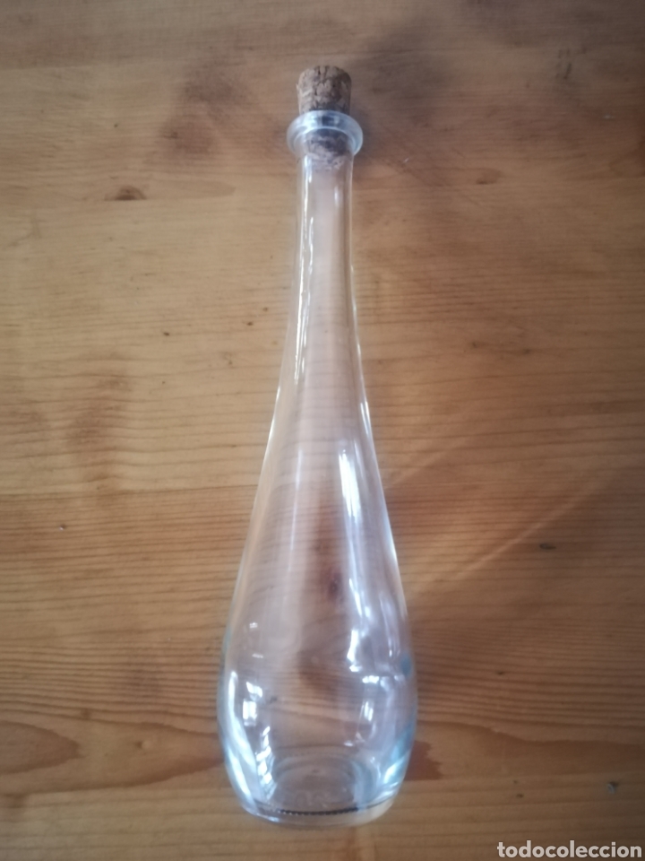 Botellas antiguas: Delicado frasco de cristal - Foto 3