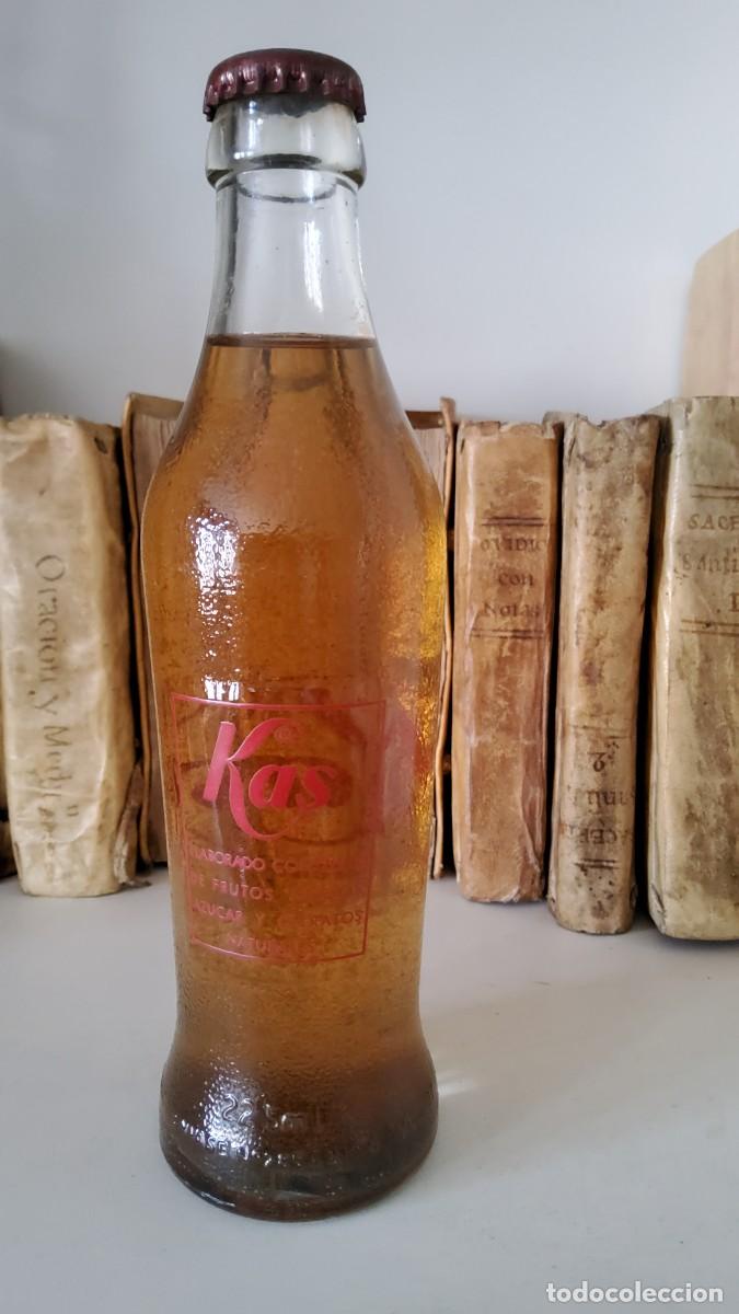 Botellas antiguas: BOTELLA DE KAS SIN ABRIR - Foto 4
