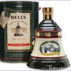 Botellas antiguas: WHISKY - BELL'S DECANTER CHRISTMAS 1990 - 8 ANOS OLD WHISKY. Lote 383514674