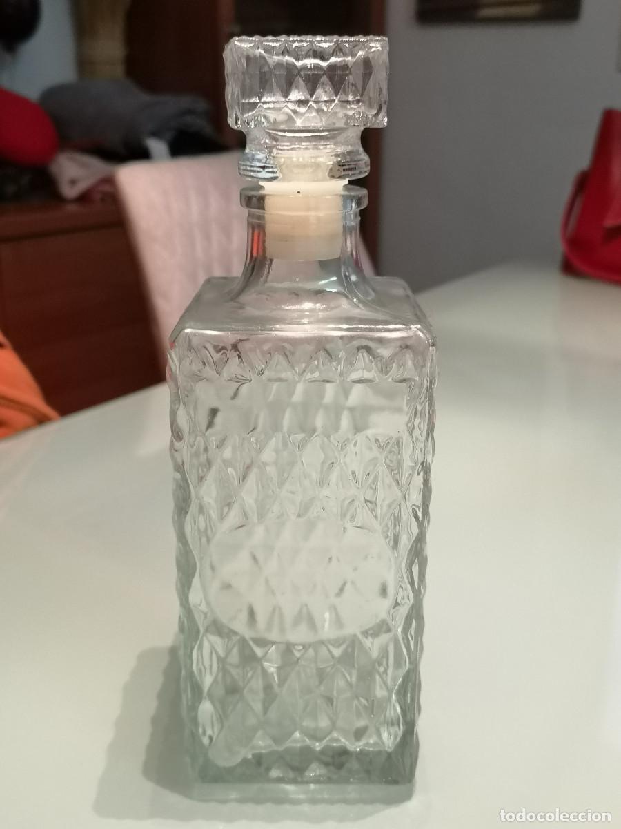 Botellas antiguas: BOTELLA CRISTAL VACIA DE LICOR - Foto 3