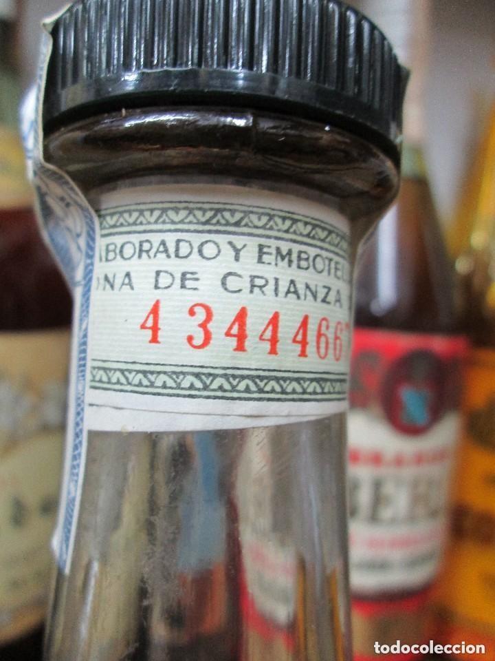 Botellas antiguas: ANTIGUA BOTELLA, BERANDY CO&Ntilde;AC - Foto 3