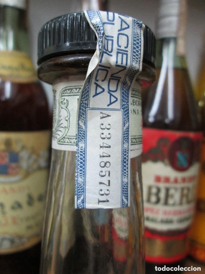 Botellas antiguas: ANTIGUA BOTELLA, BERANDY CO&Ntilde;AC - Foto 4