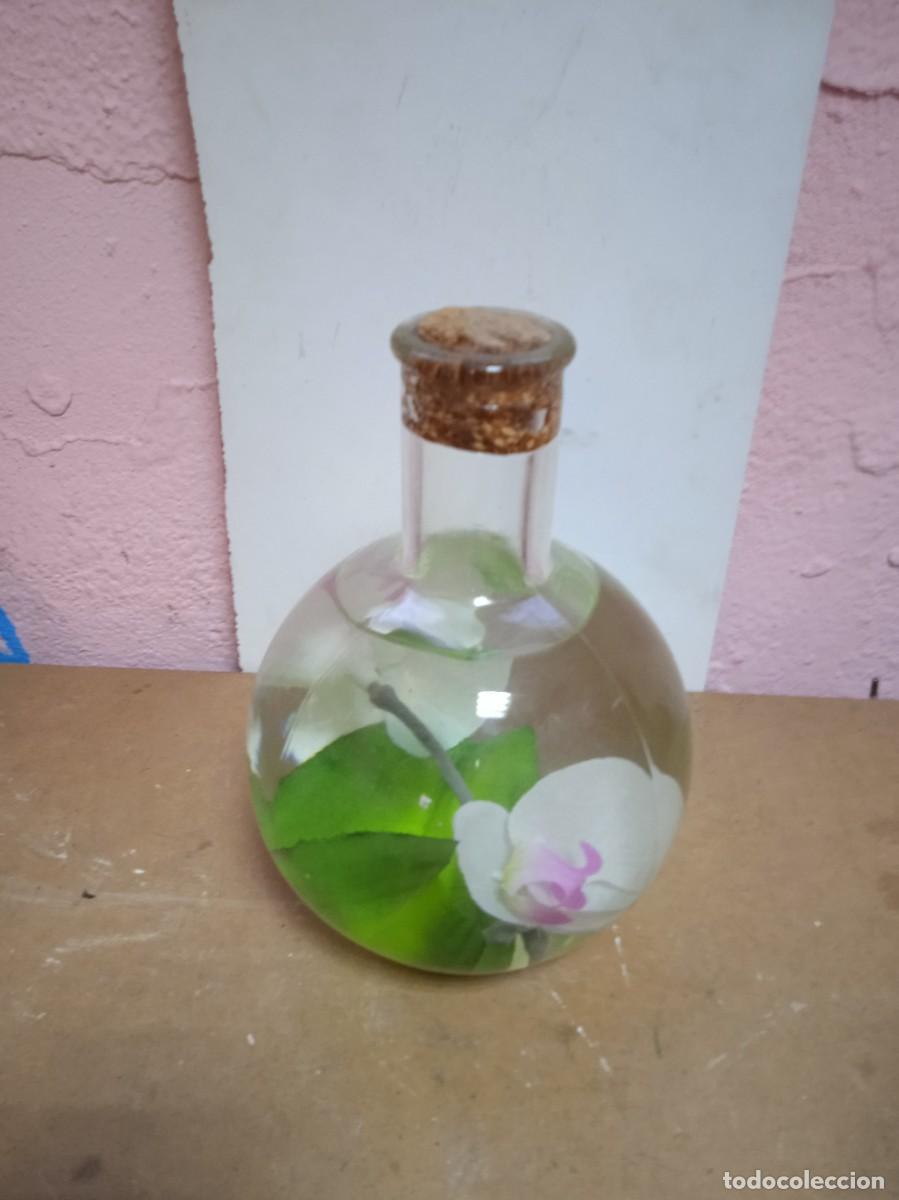 Botellas antiguas: Bonita botella - Foto 1