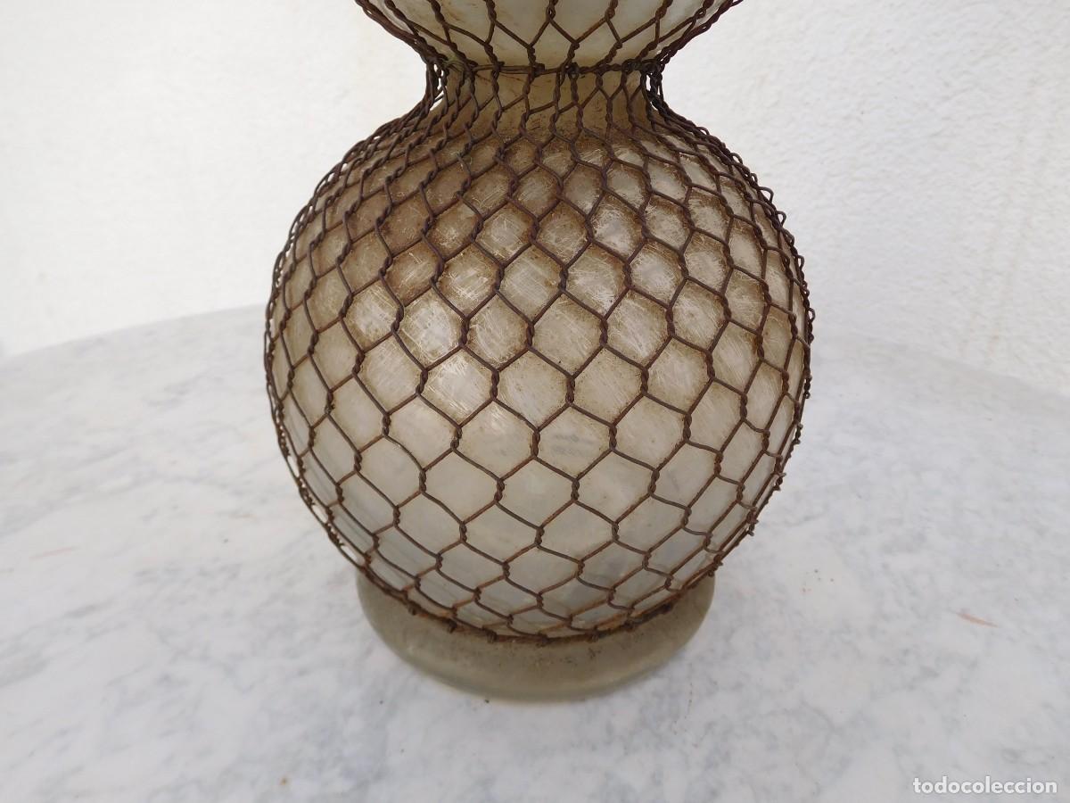 Botellas antiguas: Sif&oacute;n antiguo de cristal y malla - Foto 11