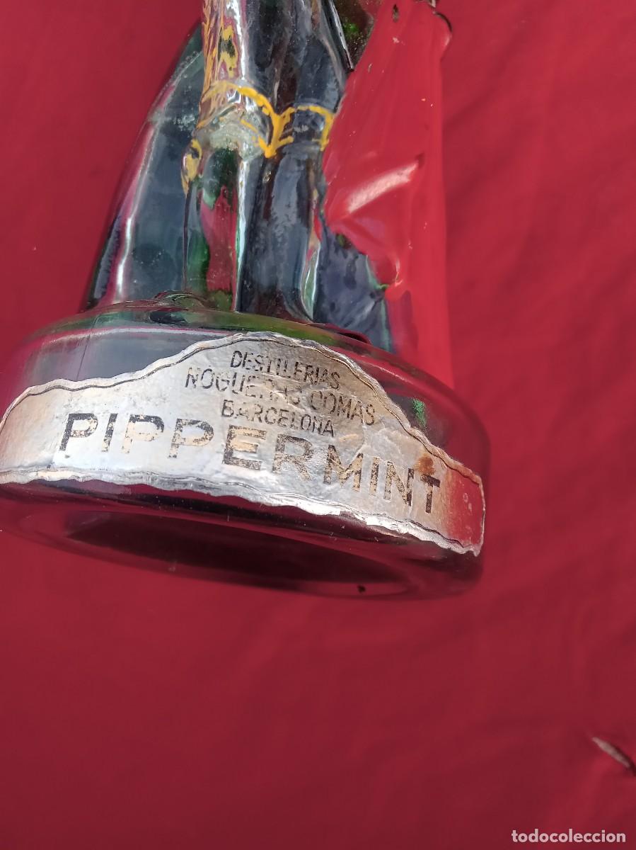 Botellas antiguas: BOTELLA PIPPERMINT EN FORMA DE TORERO - Foto 6