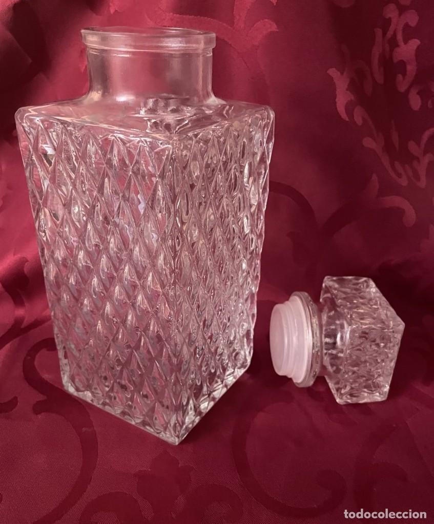 Botellas antiguas: Botella decantador licor - Foto 2