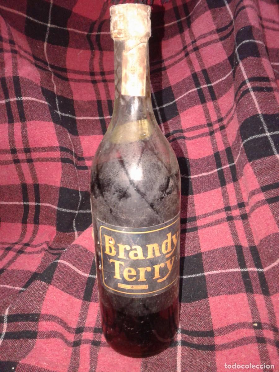 Botellas antiguas: Antigua Botella de Brandy Terry, Tr - Foto 2