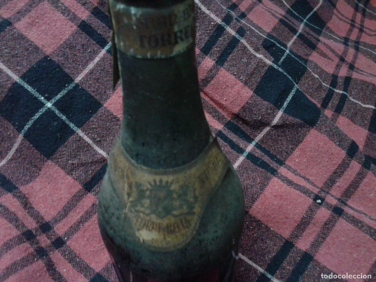 Botellas antiguas: ANTIGUA BOTELLA DE BRANDY TORRE-ROJA, Tr - Foto 6