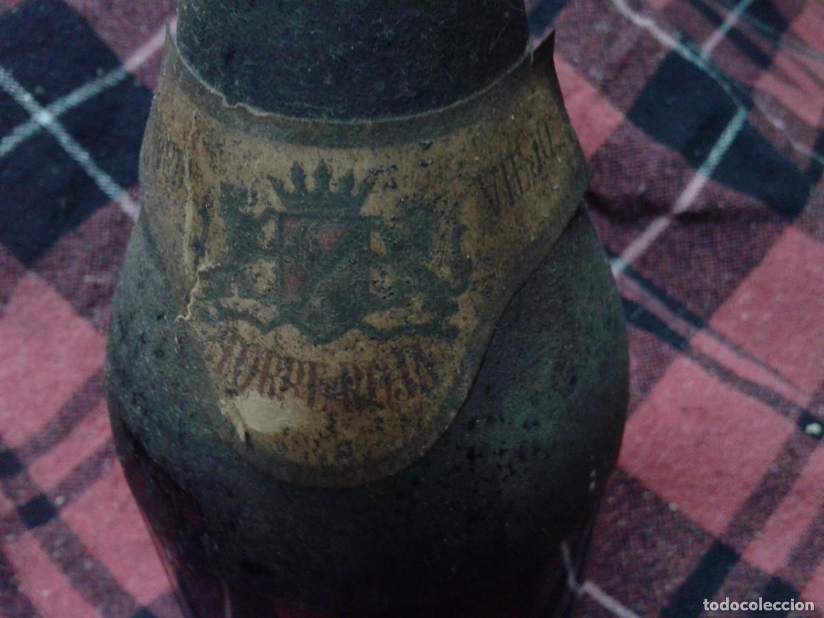 Botellas antiguas: ANTIGUA BOTELLA DE BRANDY TORRE-ROJA, Tr - Foto 7