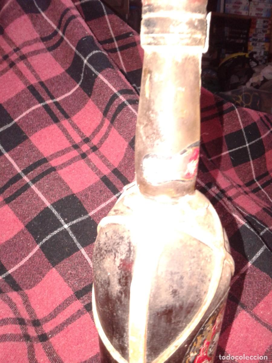Botellas antiguas: Antigua botella de Ron Pujol, Tr - Foto 2