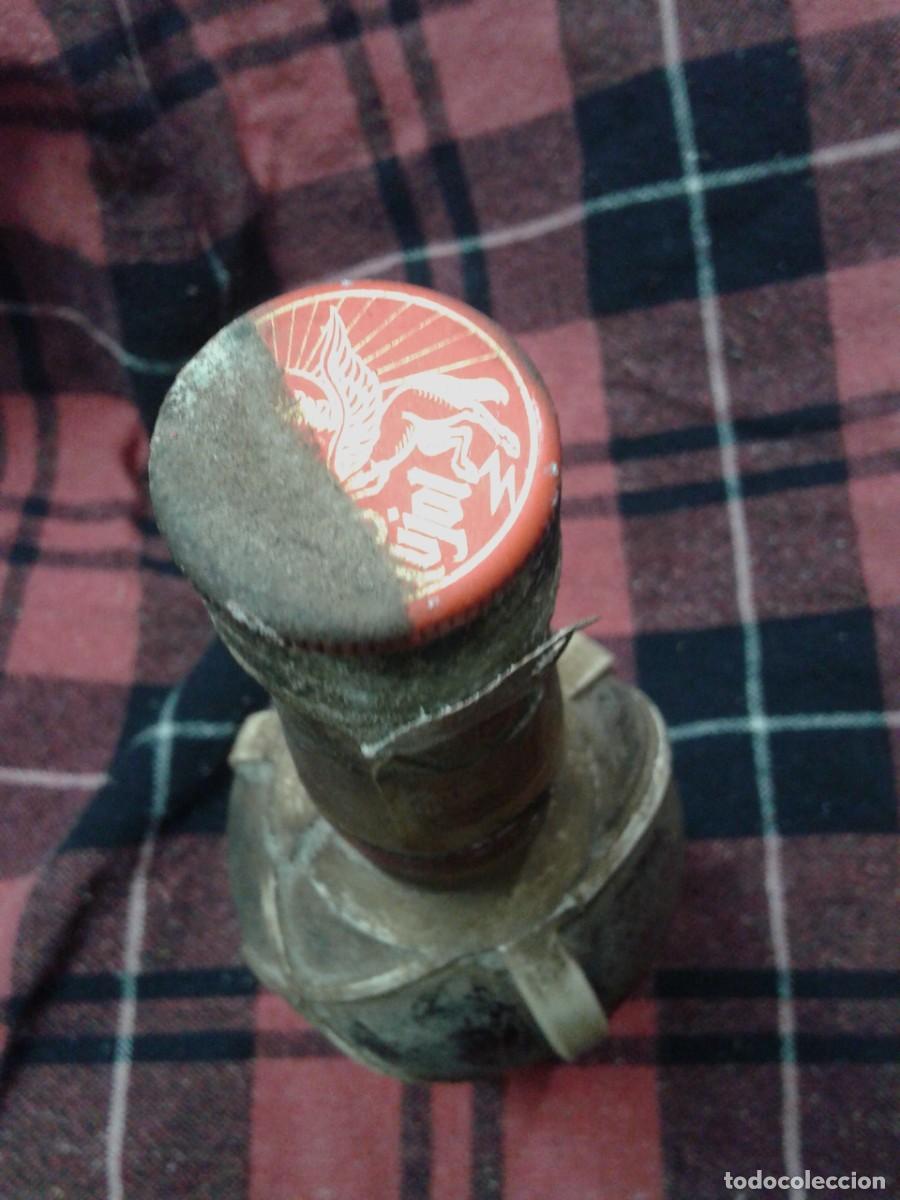 Botellas antiguas: Antigua botella de Ron Pujol, Tr - Foto 8