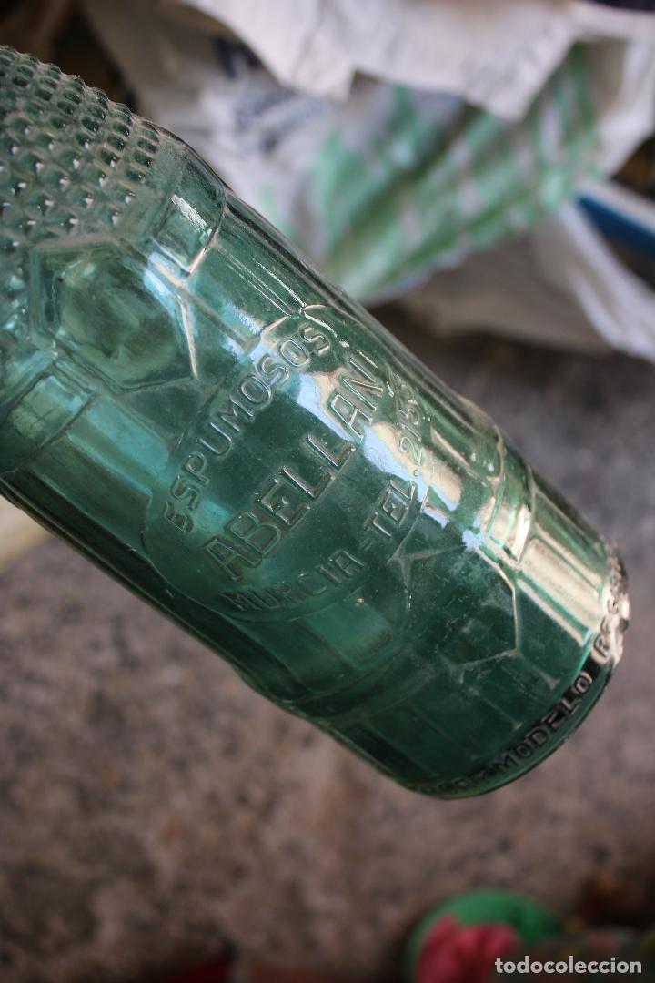 Botellas antiguas: botella espumosos abellan - murcia - Foto 3