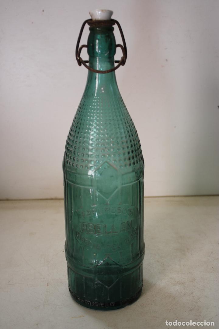 Botellas antiguas: botella espumosos abellan - murcia - Foto 1