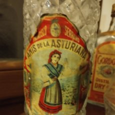 Botellas antiguas: 8 BOTELLAS VACIAS