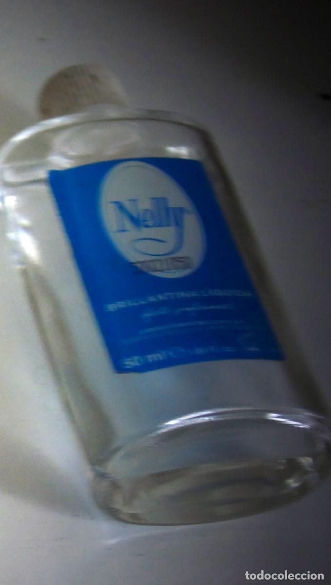 Botellas antiguas: PEQUE&Ntilde;A BOTELLA NELLY - Foto 1