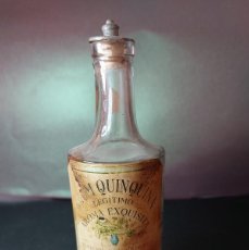 Botellas antiguas: BOTELLA RHOM QUININA - VDA CRUSELLAS E HIJOS