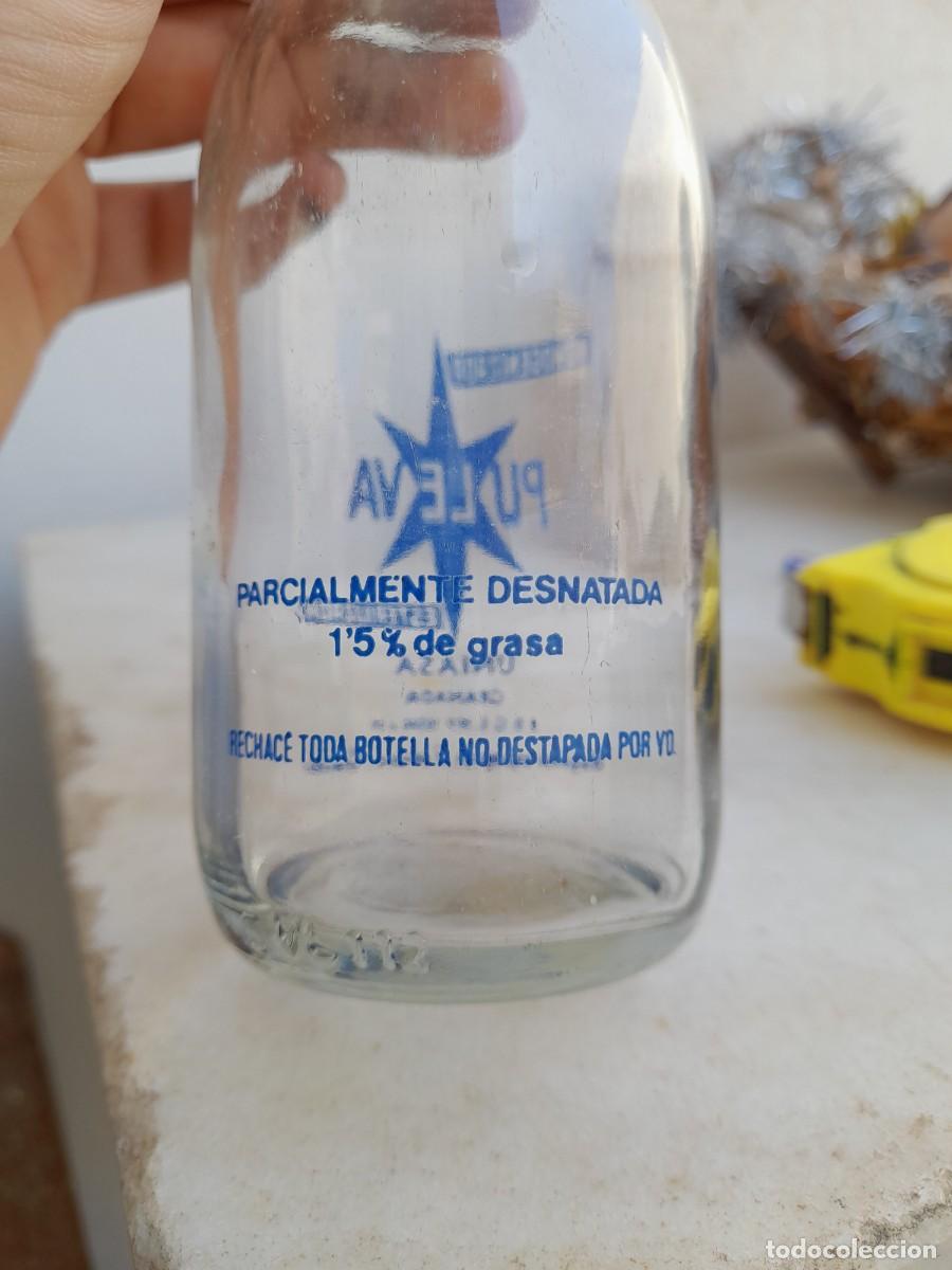 Botellas antiguas: Botella de leche PULEVA Uniasa Granada - Foto 3
