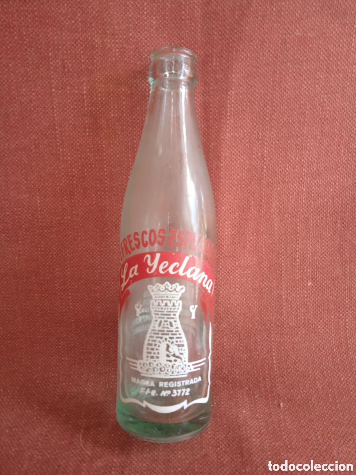 Botellas antiguas: REFRESCOS LA YECLANA - Foto 1