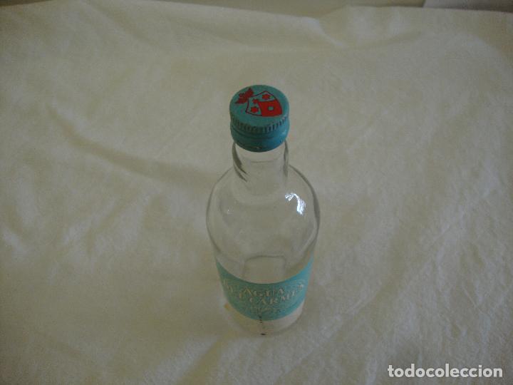 Botellas antiguas: BOTELLA AGUA DEL CARMEN VACIA - Foto 3