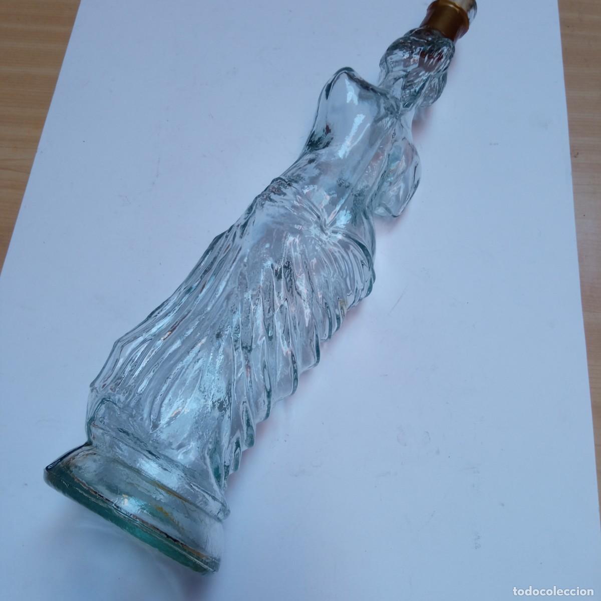 Botellas antiguas: figura de cristal botella - Foto 1