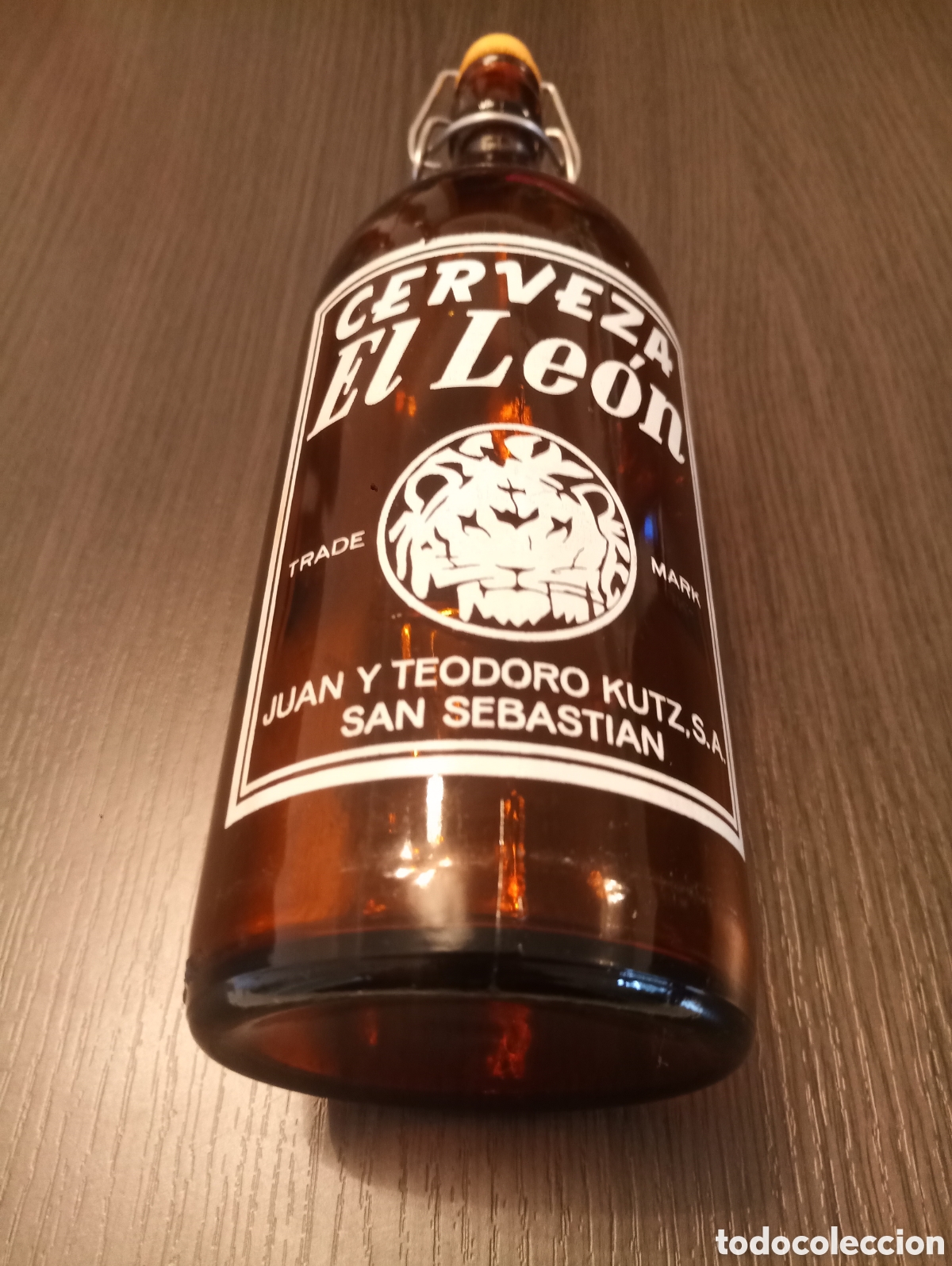 Botellas antiguas: Antigua Botella Cerveza EL LEON - Foto 4