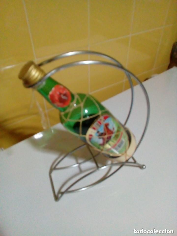 Botellas antiguas: botellero de metal - Foto 2